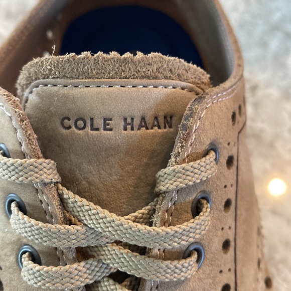 MEN'S DAY WINGTIP OXFORD MEN'S SHOES IN SOFT SAGE / CINNABAR SIZE 7 - Picture 7 of 8